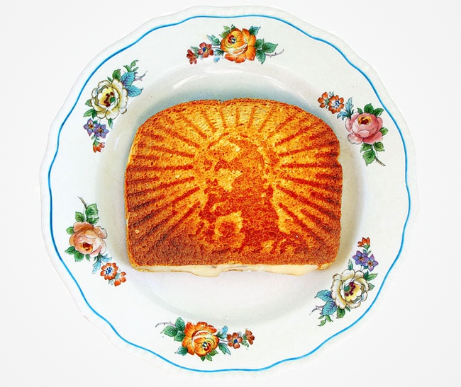grilled_cheese_cheesus_jesus_sandwich_press