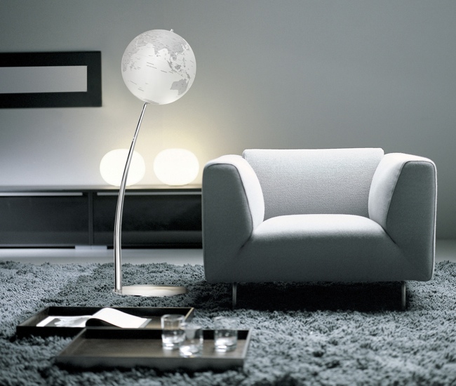 modern-lighted-floor-globe