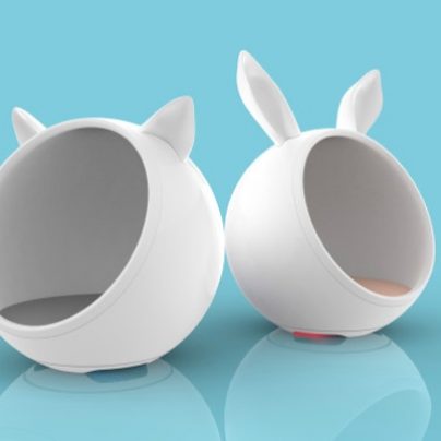 Treat Your Pet to Luxury with This Temperature Controlled Cat and Dog Bed